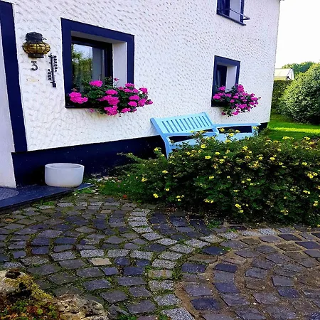 Ruehlen Schneifel Escape 別荘 *