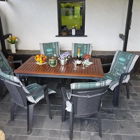Ruehlen Schneifel Escape 度假居 Auw bei Prum